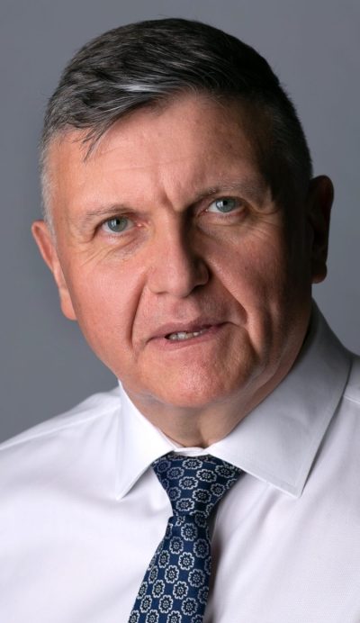 Mr Corporate, Phil Cornwall